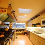 KitchenA560x373 Commercial Kitchen